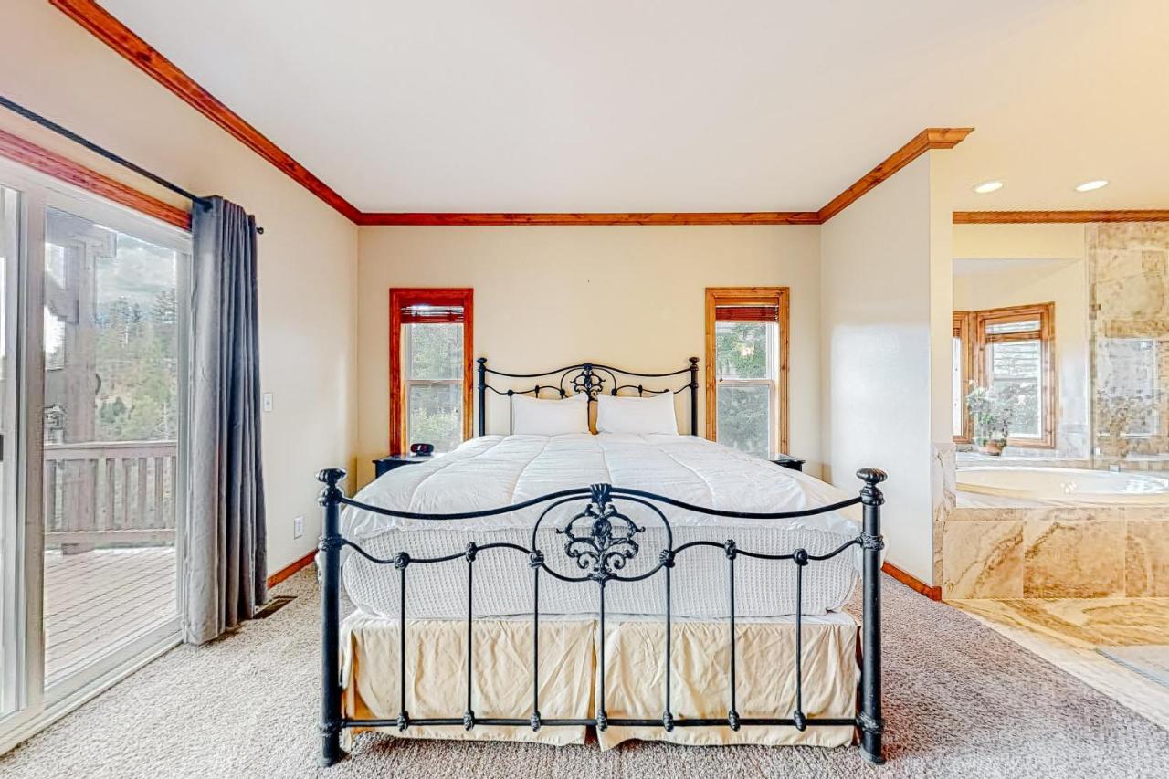 Deer Mountain Villa Lake Arrowhead Exterior photo
